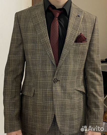 Мужской бордовый галстук