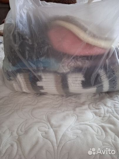 Пакет головных уборов и шарфов