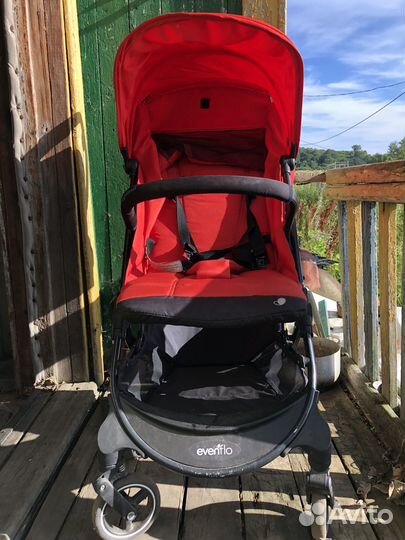 Прогулочная коляска