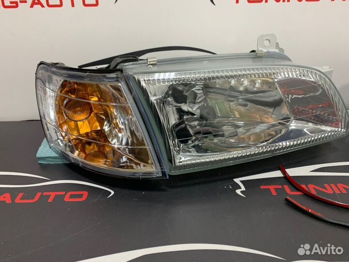 Фары Toyota Caldina T190 1992-2002 светлый хрусталь