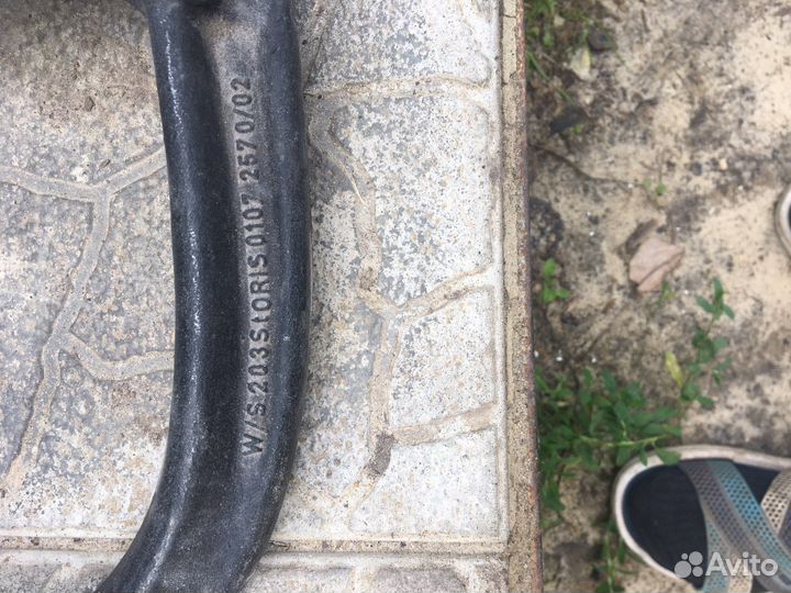 Фаркоп на Mercedes w203 оригинал