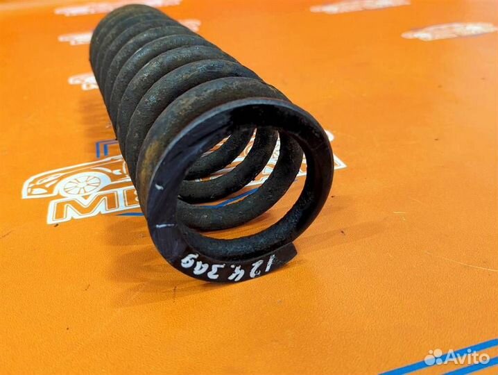 Пружина задняя w124 E-class 606.910