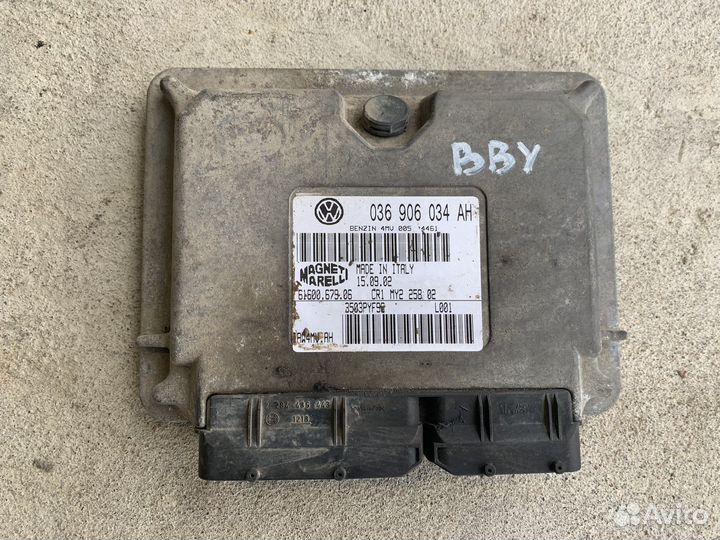 Блок управления двигателем VAG