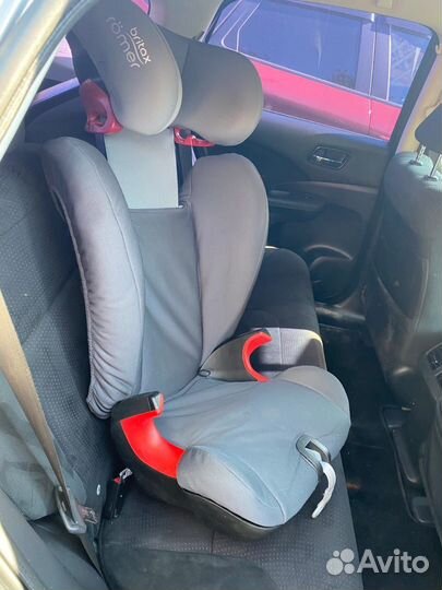 Детское автокресло britax romer