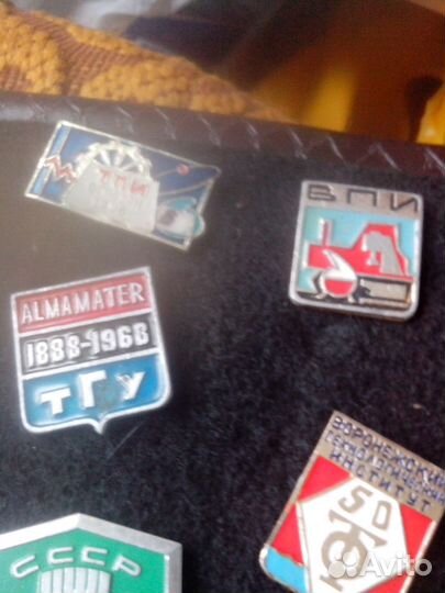 Значки учебных заведений СССР