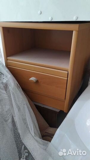 Тумба прикроватная