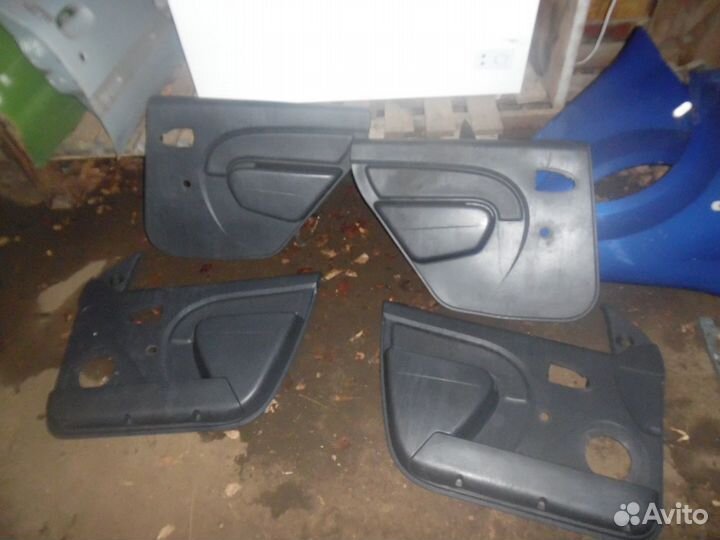 Обшивки рено логан