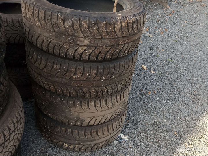 Bridgestone Ice Cruiser 7000 205/60 R16