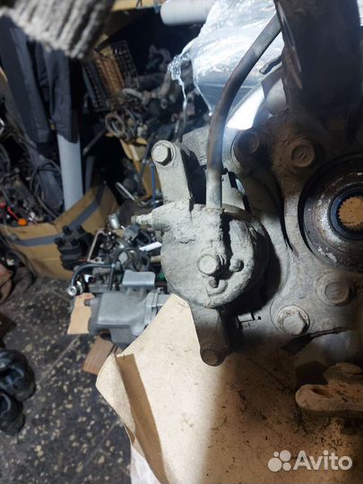 Суппорт передний P, L для Toyota Corolla 150