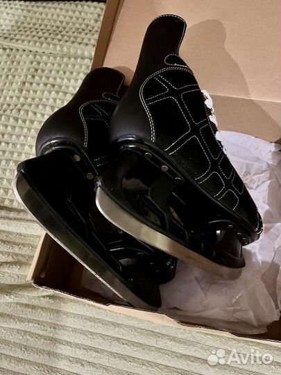 Коньки взрослые 41