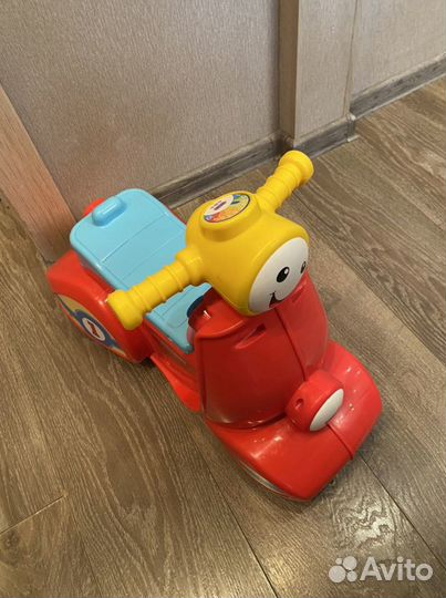 Скутер-каталка Fisher Price