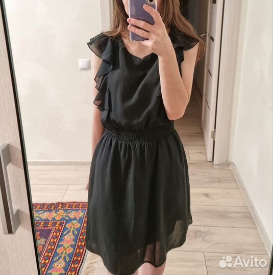 Чёрное платье terranova