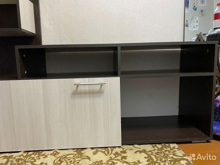 Шкаф стенка