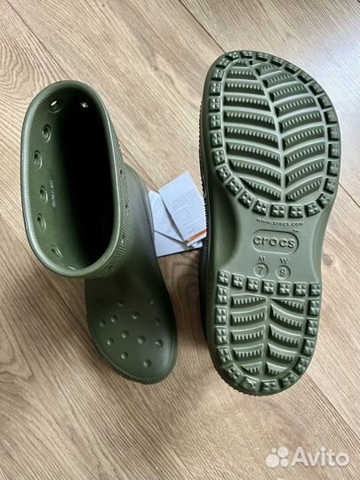 Crocs новые резиновые сапоги Classic Boot Army 39