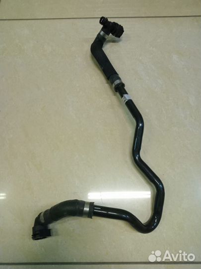 Трубка охл радиатора A2045010224 новая