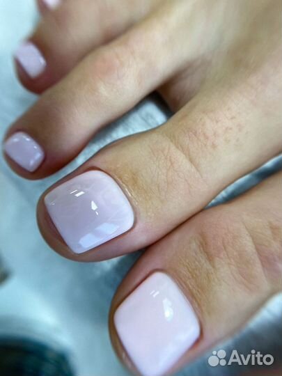 Маникюр и педикюр