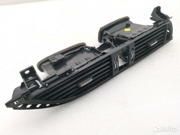 Дефлектор воздушный Audi A6 C7 2.0 TDI 2018