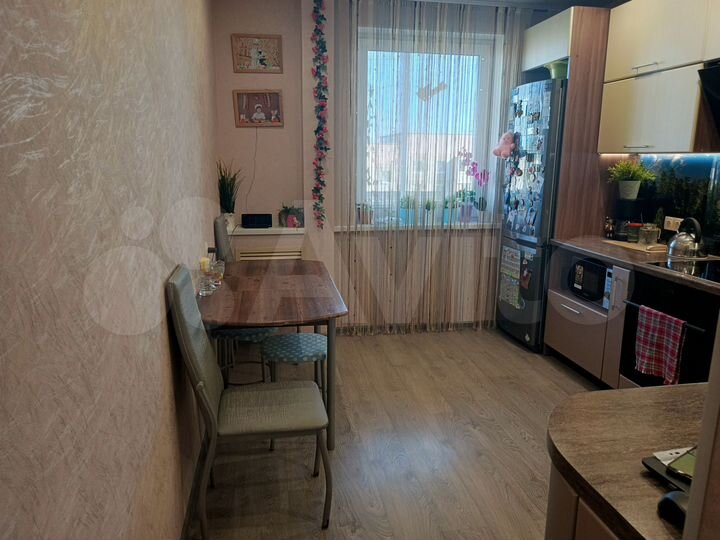 4-к. квартира, 72 м², 4/5 эт.