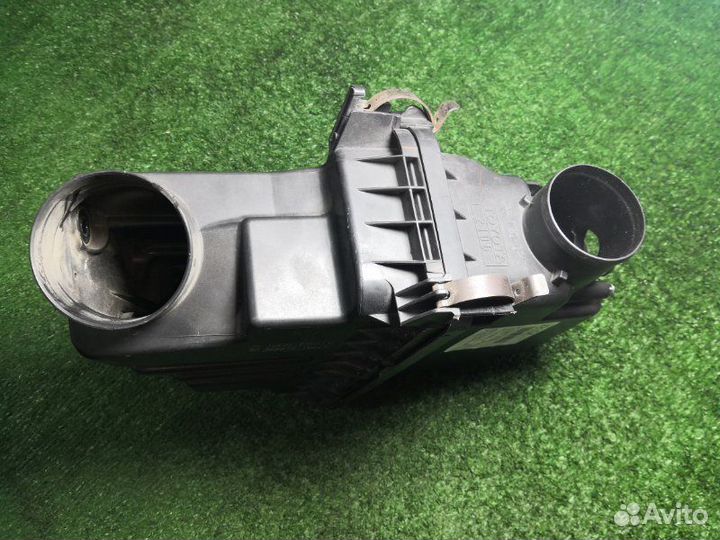 Корпус воздушного фильтра Toyota Bb NCP30 2nzfe