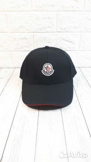 Кепка moncler
