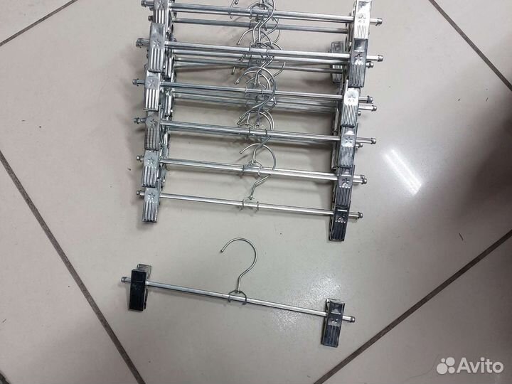 Плечики, прищепки, зажимы для брюк