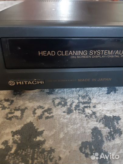 Видеомагнитофон hitachi