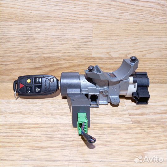 Замок зажигания с ключом Volvo S60