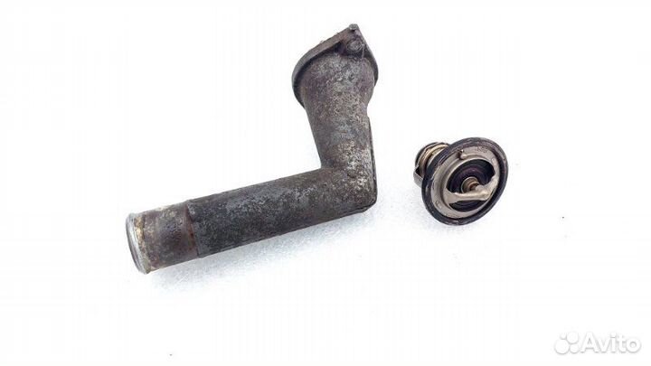 Крышка термостата Toyota Avensis T250 1azfse 2005