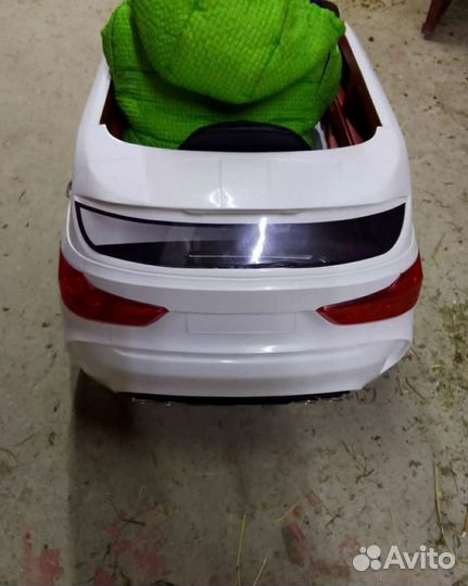 Детский электромобиль