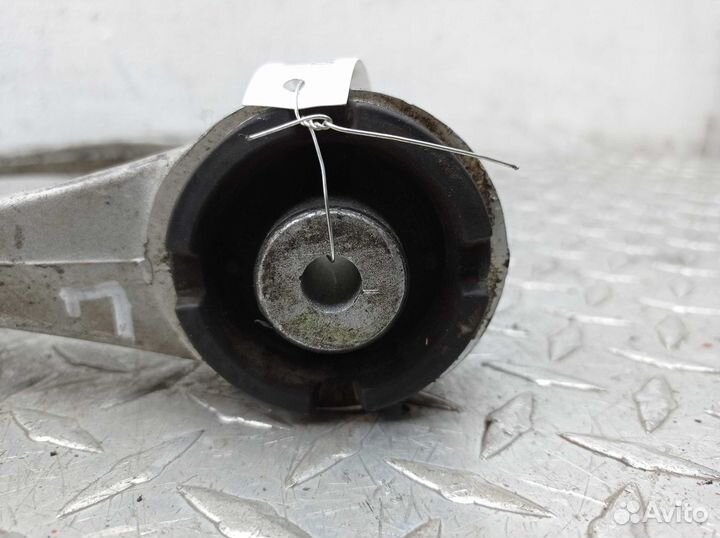 Рычаг передний левый верхний Mercedes C-klasse W20