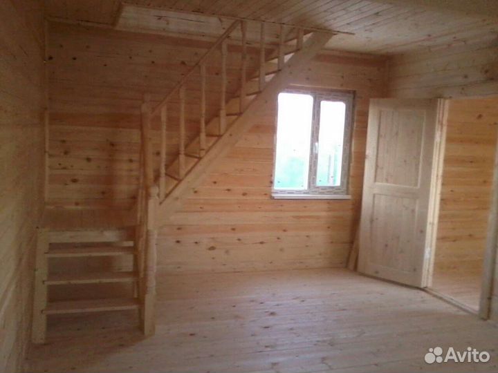 Строительная бригада возможно с нашим материалом