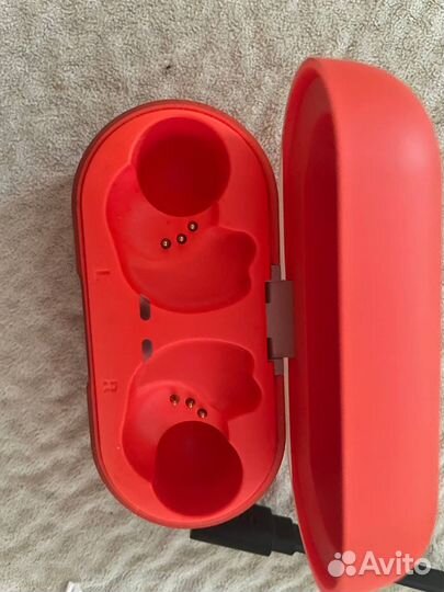 Беспроводные наушники jbl