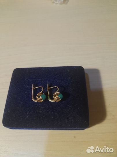 Золотые серьги с хризопразом