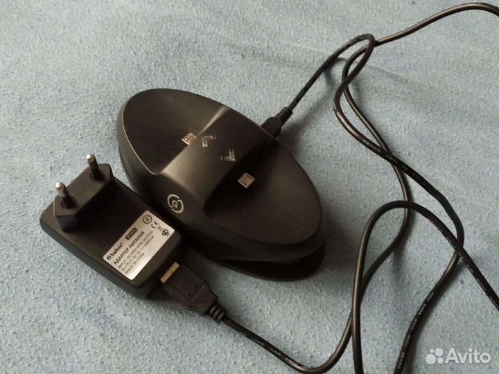 Зарядное устройство для 2 геймпадов dual shock 4