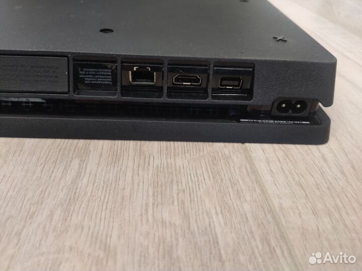 PS4 Slim 1Tb+UFC 3, GTA 5 и тд