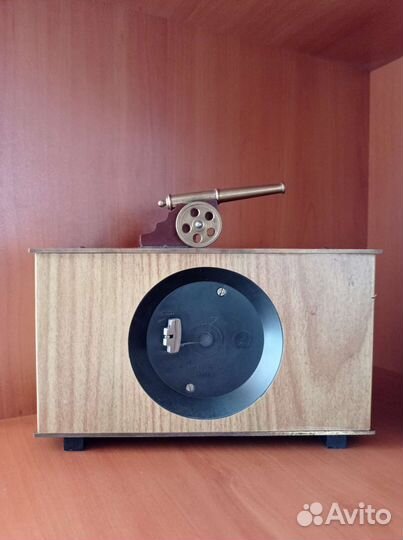 Настольные часы Молния