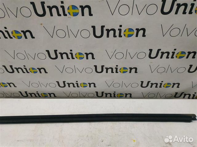 Уплотнитель стекла переднего левого внутренний V