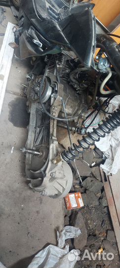 Запчасти на скутер 139 qmb