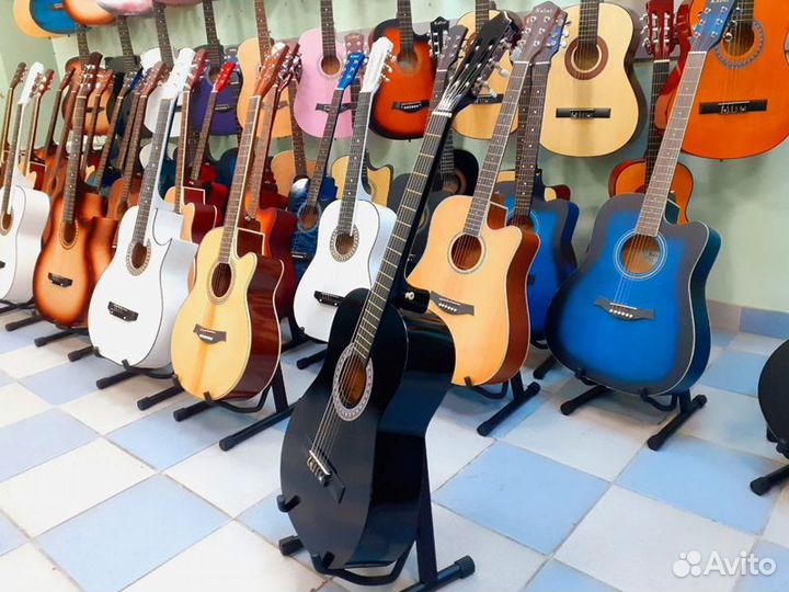 Гитара для обучения новая + чехол + струны