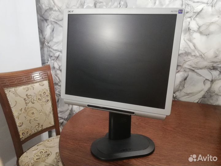 Монитор Acer 1722
