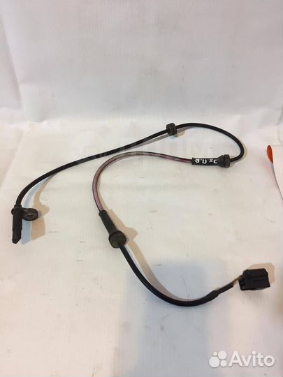 Датчик ABS передний правый на Infiniti Jx35 Qx60