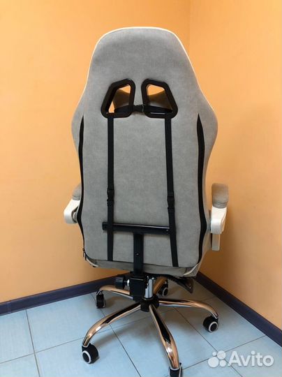 Компьютерное кресло офисное с функцией массажа