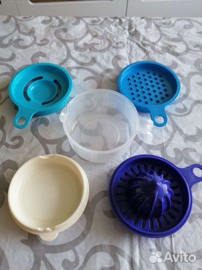 Емкость для смешивания Tupperware