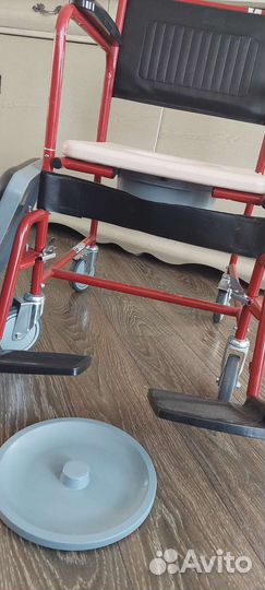 Санитарный стул туалет на колесах