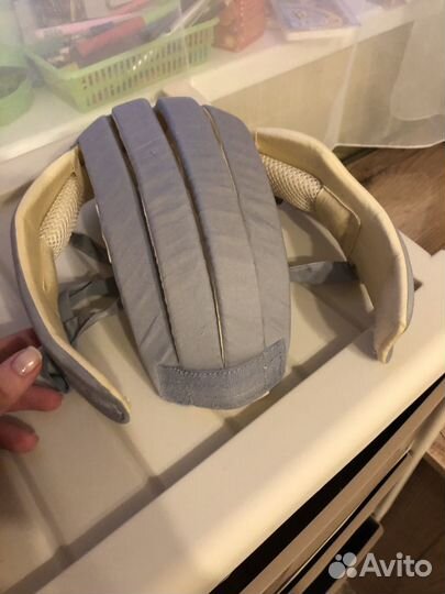 Шлем для малыша от падений