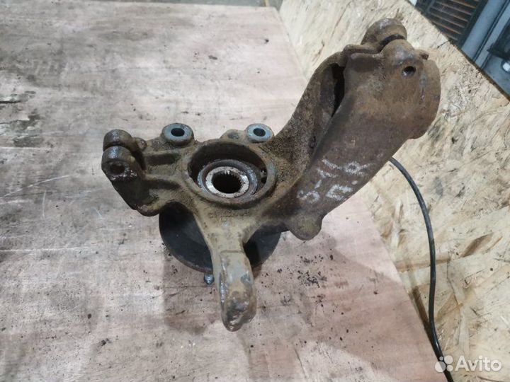 Кулак поворотный передний правый Ford Focus 3