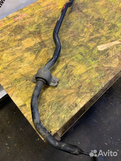 Стабилизатор передний Volkswagen Golf 6