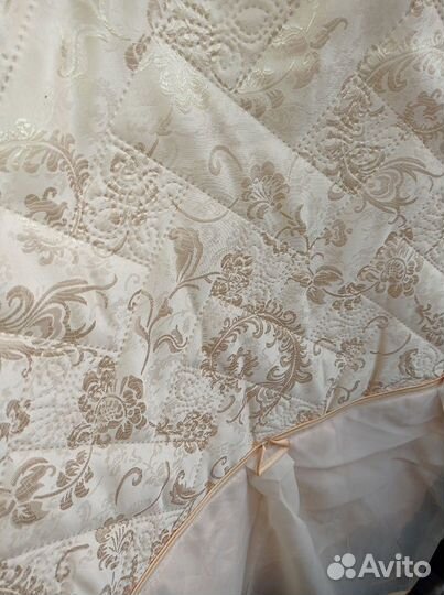 Покрывало на кровать новое