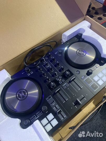 Dj контроллер traktor s2 mk3