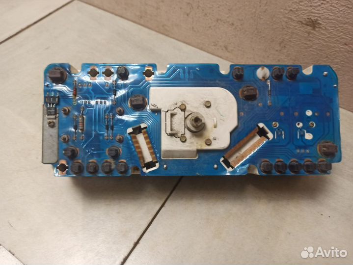 Панель приборов